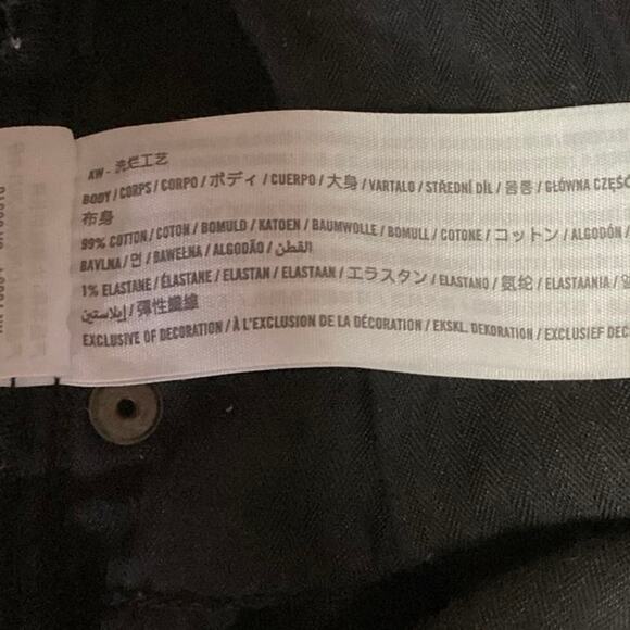 Abercrombie & Fitch Black High Rise Distressed Cropped The Mom Jeans Size 29 8 - Picture 5 of 5